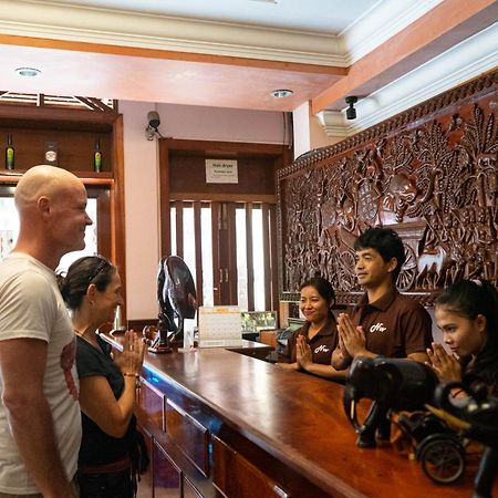 Nawin Palace Guesthouse Phnom Penh Luaran gambar