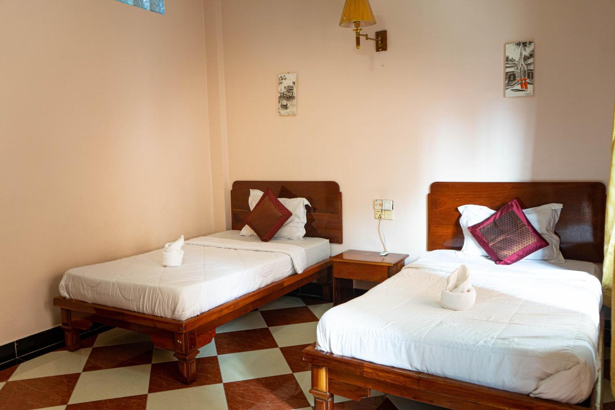 Nawin Palace Guesthouse Phnom Penh Luaran gambar